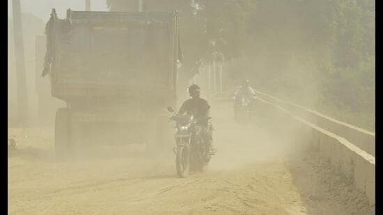 Vehicular emissions and road dust remain key challenges in the fight against pollution (Sakib Ali /HT)