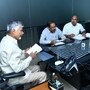 అధికారులతో సీఎం చంద్రబాబు సమీక్ష