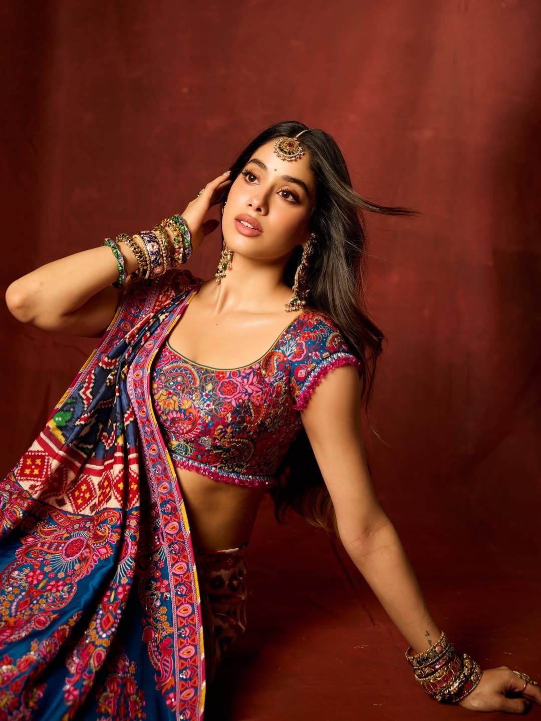 Actor Janhvi Kapoor in a Patola design by Mumbai-based designer Nidhi Tambi Kejriwal. (Instagram) Actor Janhvi Kapoor in a Patola design by Mumbai-based designer Nidhi Tambi Kejriwal. (Instagram)