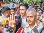 Police presence was beefed up and a large media contingent waited as Disha’s father Satish Salian pulled up along with his legal team led by Nilesh Ojha at 4:00pm, to serve Aaditya the defamation notice. (Satish Bate/Hindustan Times)