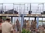  పోలీసుల పహారాలో జూరాల ప్రాజెక్టు