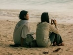 While trying to reconnect with a friend, being present goes a long way. (Pexel)