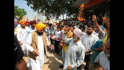 Campaign starts from Dhuri, CM pitches his govt’s record to voters. (HT File) Campaign starts from Dhuri, CM pitches his govt’s record to voters. (HT File)