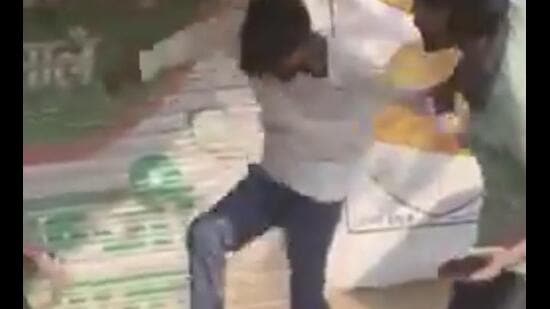 A screen grab from the viral video of the incident. (Sourced)