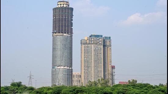 The issue came up after homebuyers alleged that there had been no meaningful progress on their projects for nearly 21 months. (Sunil Ghosh/HT Photo)