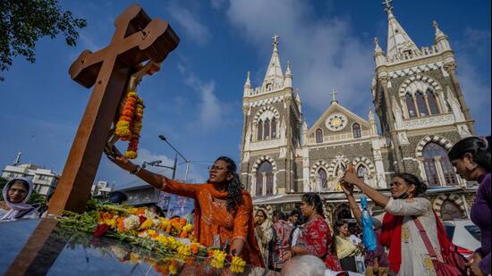 iMumbai, India - September 20, 2026: People enjoy the festive evening on the final day of the Bandra Fair at Mount Mary in Bandra in mumbai, India, on Sunday, September 20, 2026. (Photo by Satish Bate/ Hindustan Times) (Hindustan Times)