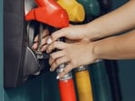 US gas prices hit $4.32 as oil supply risks push fuel costs higher. (Pexel)