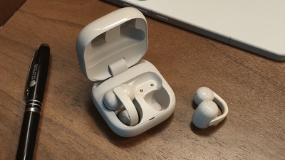 The LinkBuds Clip make open-ear listening genuinely appealing, pairing detailed vocals with excellent microphones and dependable battery life. (Shubh Bhushan - Hindustan Times) The LinkBuds Clip make open-ear listening genuinely appealing, pairing detailed vocals with excellent microphones and dependable battery life. (Shubh Bhushan - Hindustan Times)