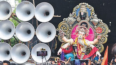 HC takes suo motu cognisance of noise pollution during religious processions. (HT ARCHIVE) HC takes suo motu cognisance of noise pollution during religious processions. (HT ARCHIVE)