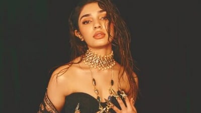 <p>ఇది కృతి శెట్టికి 23వ బర్త్ డే. ఆమె 17 ఏళ్ల వయసులోనే సినిమాల్లోకి ఎంట్రీ ఇచ్చింది. </p> (instagram-Krithi Shetty) <p>ఇది కృతి శెట్టికి 23వ బర్త్ డే. ఆమె 17 ఏళ్ల వయసులోనే సినిమాల్లోకి ఎంట్రీ ఇచ్చింది. </p> (instagram-Krithi Shetty)