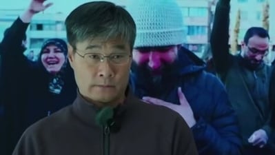 A clip from Jack Neel podcast featuring a Chinese-Canadian academic, Jiang Xueqin has gone viral after he claimed ChatGPT responses are “being manipulated by humans somewhere in India.” (Youtube@Predictive History) A clip from Jack Neel podcast featuring a Chinese-Canadian academic, Jiang Xueqin has gone viral after he claimed ChatGPT responses are “being manipulated by humans somewhere in India.” (Youtube@Predictive History)