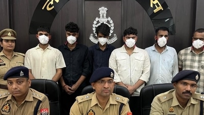 The Krishna Nagar police and surveillance team arrested six alleged members of the interstate gang (Sourced) The Krishna Nagar police and surveillance team arrested six alleged members of the interstate gang (Sourced)