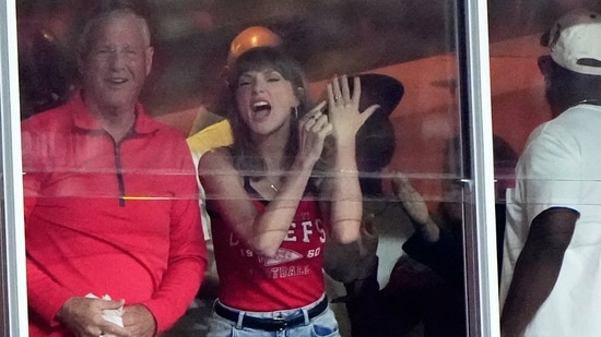 Taylor Swift Celebrates Travis Kelce's Touchdown