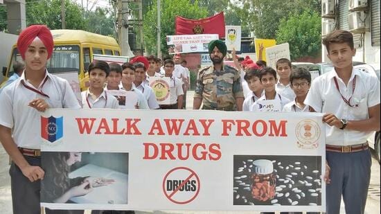 For some young people, drugs offer temporary escape from disappointment, anxiety or a diminished sense of purpose. The crisis must therefore be understood not only as a law-and-order problem, but also as a public-health and social-development challenge. (HT file photo)