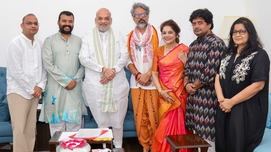 Amit Shah with the team of Hanuman Ansh