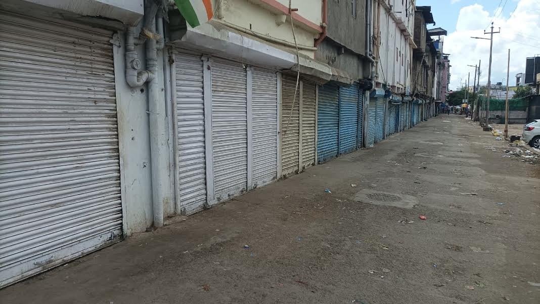 The shutdown impacted commuters, public transport, educational institutions and market places in the capital city. (HT Photo) The shutdown impacted commuters, public transport, educational institutions and market places in the capital city. (HT Photo)