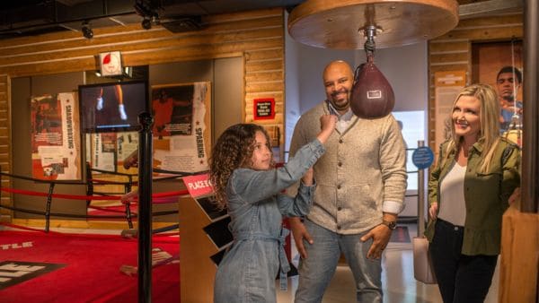 Muhammad Ali Center tells the story of the famous boxer with courage, conviction and social change.