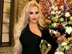 Florida couple, Darby Annunziata and John, accused Jennifer Eckhart of making disparaging comments affecting their business, Sugar Pie Lashes. 