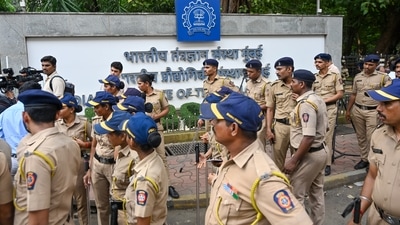 Heavy police security is deployed outside IIT-Bombay in Powai after the second-year student suicide case in Mumbai. (HT Photo/Raju Shinde)