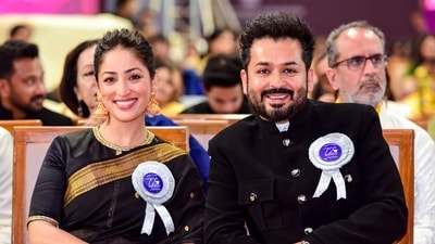 Yami Gautam with her husband and filmmaker Aditya Dhar during the 72nd National Film Awards. Yami Gautam won the Best Actress in a Leading Role for her performance as an intelligence officer in the film Article 370 and Aditya Dhar won the Best Feature Film for producing it. &nbsp;(@PIBAhmedabad/X via PTI Photo)(PTI09_22_2026_000348B) (@PIBAhmedabad)