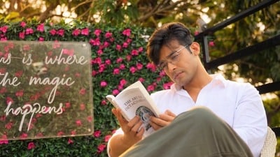 কোন পিছুটান ছেড়ে বেরিয়ে আসতে চান রণজয়?