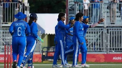 ఆసియా గేమ్స్లో దుమ్మురేపిన మహిళల జట్టు.. (BCCI Women) ఆసియా గేమ్స్లో దుమ్మురేపిన మహిళల జట్టు.. (BCCI Women)