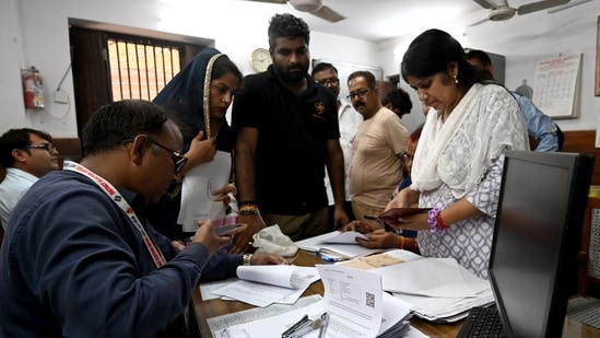Voters arrive at a voter center to seek clarification and make correction to their SIR Forms at Laxmi Devi School Sadar Bazar, in New Delhi, India, on Sunday, September 20, 2026. (Photo by Ishant Chauhan/ Hindustan Times)