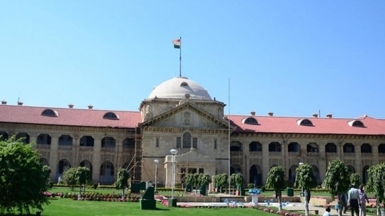 The husband had married the complainant at an Arya Samaj mandir in 2007 but mentioned his marital status as ‘unmarried’ at the time of joining the service. (HT File Photo/ Representational)
