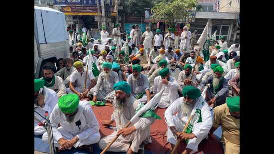 The woman’s family approached farmer union members who staged a protest outside the Ludhiana Rural SSP office. (HT)