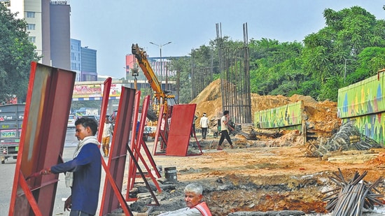A senior PWD official explained that the demolition work on the Kalkaji flyover is being carried out as part of the Modi Mill-Savitri flyover project. (RAJ K RAJ /HT PHOTOS)