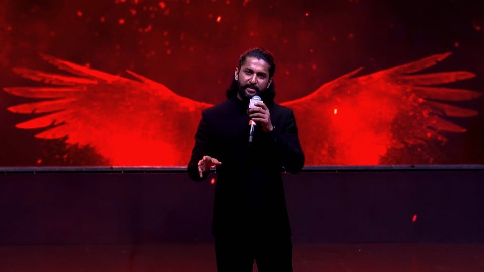 <p>ది ప్యారడైజ్ మూవీలో నాని రా అండ్ రస్టిక్ క్యారెక్టర్లో అదరగొట్టబోతున్నాడు. ఈ మూవీ హైప్ చూస్తుంటే బాక్సాఫీస్ లెక్కలు బద్దలవడం ఖాయంగా కనిపిస్తోంది.</p>(x/theparadise)