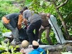 Police were alerted around 3am, following which local residents and police officials launched a relief and rescue operation. (Aqil Khan/HT)
