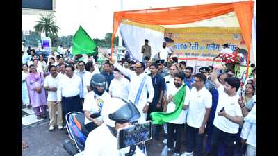 Deputy chief minister Brajesh Pathak flags off an Ayurveda Day bike rally in Lucknow. (HT Photo)