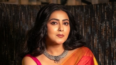 বাদল সরকারের জন্মশতবর্ষে ফ্রান্সে পাড়ি দিল 'পাগলা ঘোড়া', উদ্বোধনী ছবির মহা-সম্মান পেল শেখর দাসের ছবি বাদল সরকারের জন্মশতবর্ষে ফ্রান্সে পাড়ি দিল 'পাগলা ঘোড়া', উদ্বোধনী ছবির মহা-সম্মান পেল শেখর দাসের ছবি