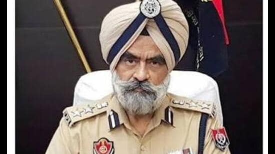 An Enforcement Directorate (ED) team reached the District Administrative Complex (DAC) in Mohali at 2.30 pm on Wednesday, with sources saying the team headed towards the DIG office.