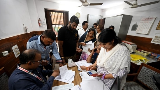 The election office will also hold a special camp at all polling stations from 10am to 5pm on September 27. (Ishant Chauhan/HT) (Representative Image)