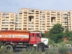 Marathwada - comprising Chhatrapati Sambhajinagar, Jalna, Beed, Parbhani, Hingoli, Nanded, Dharashiv and Latur districts - currently has 211 private tankers and three government tankers supplying water to 140 villages and 91 hamlets. (REPRESENTATIVE PHOTO)