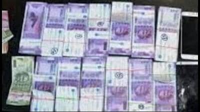 During verification of cash received over a period of around 13 months, bank officials detected the counterfeit notes. (For Representation)