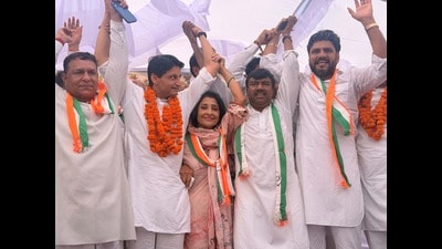 Hooda was in Balla village to attend the Munak Block Congress workers meeting under the Assandh Assembly constituency. (HT Photo)
