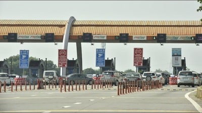 The cloverleaf interchange near Jaganpur-Afzalpur village — around 10km from Yamuna Expressway’s Zero Point — aims to provide seamless connectivity between the Noida International Airport and Palwal, Kundli, Ghaziabad, and Meerut, officials said. (HT Archive) The cloverleaf interchange near Jaganpur-Afzalpur village — around 10km from Yamuna Expressway’s Zero Point — aims to provide seamless connectivity between the Noida International Airport and Palwal, Kundli, Ghaziabad, and Meerut, officials said. (HT Archive)