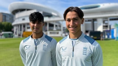 Robin Das (right) has scored two centuries across first-class and List-A cricket. (Essex Cricket) Robin Das (right) has scored two centuries across first-class and List-A cricket. (Essex Cricket)