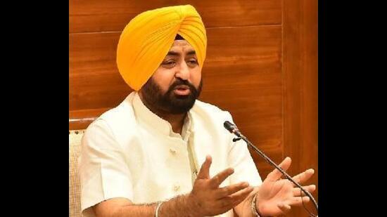 Punjab housing and urban development minister Hardeep Singh Mundian on Thursday alleged that Enforcement Directorate (ED) officials pressured his family to tell him to quit the Aam Aadmi Party (AAP) and join another party. (File photo)