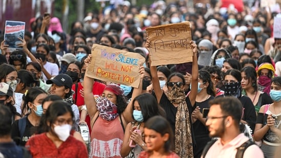 Students of Lady Shri Ram College take part in a protest march near the college, raising concerns over women’s safety following the alleged gang rape of a 17-year-old girl at Aastha Kunj Park near Kalkaji, in New Delhi on Wednesday. (Sanchit Khanna/Hindustan Times)