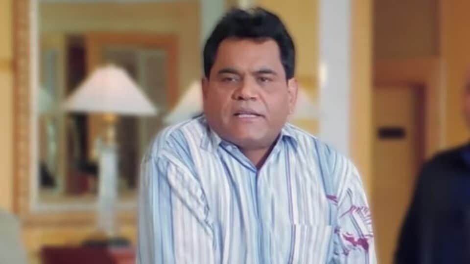 মাত্র ৫৬ বছরেই না ফেরার দেশে মুশতাক খান