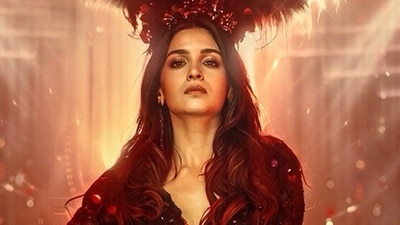 Alia Bhatt’s first Love & War look is all fire and glamour. Alia Bhatt’s first Love & War look is all fire and glamour.