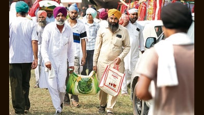At the Kisan Mela, the agriculture minister promoted PAU’s PBD 88 cotton variety, locally suited crops and judicious use of fertilisers (HT)