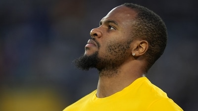 Green Bay Packers' Micah Parsons watches warm ups before an NFL football game against the Atlanta Falcons in Green Bay. (AP Photo/Abbie Parr) Green Bay Packers' Micah Parsons watches warm ups before an NFL football game against the Atlanta Falcons in Green Bay. (AP Photo/Abbie Parr)