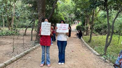 Protesters were moved from the Siri Fort Road to Arun Jaitley Park at around 5pm on Friday. (HT Photo) Protesters were moved from the Siri Fort Road to Arun Jaitley Park at around 5pm on Friday. (HT Photo)