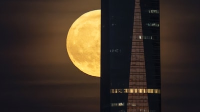September's Harvest Moon to Light Up ThursdayPhotographer: Paul Hanna/Bloomberg (Bloomberg) September's Harvest Moon to Light Up ThursdayPhotographer: Paul Hanna/Bloomberg (Bloomberg)
