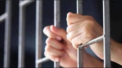 The accused was carrying a revolver and a double-barrel gun. (HT)